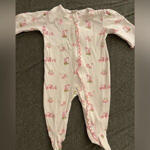 Kissy kissy golf onesie